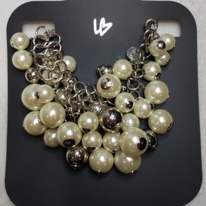 Large pearl necklace